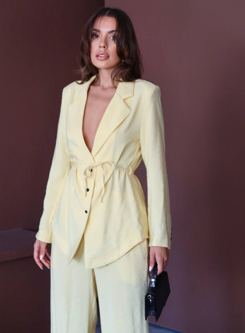 SET SUIT ASYMMETRICAL WITH PANTS BUTTER YELLOW 26144